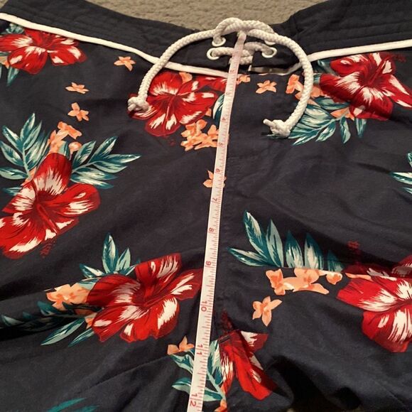 Penguin Hawaiian Men’s Swim Trunks Size 34 - Picture 9 of 12
